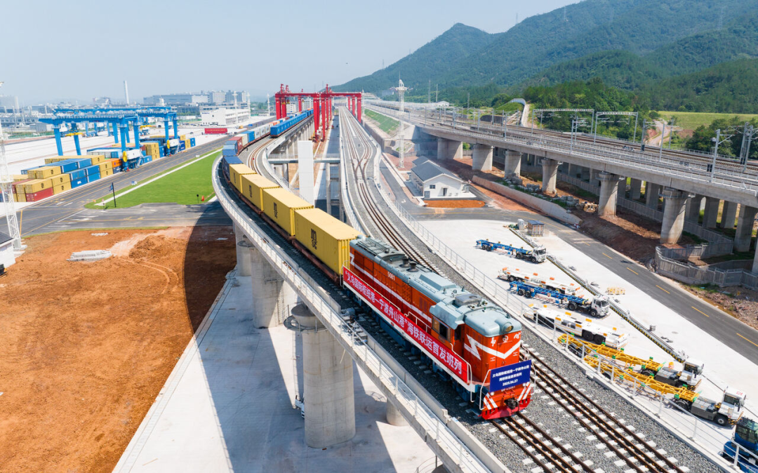 孝感湘潭港海铁联运创里程碑，年业务量初次突破200万标箱