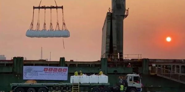 缺箱又缺舱，货物釉祓头集改散