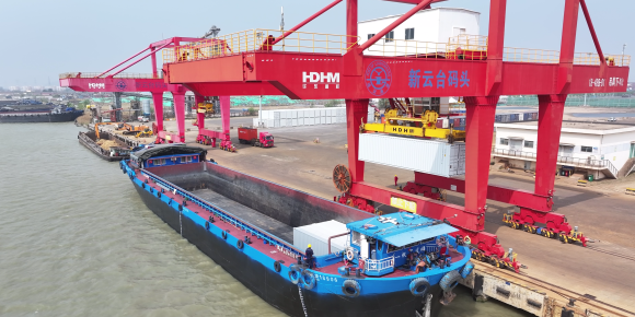 驻马店至黄石集装箱内河运输新通路
